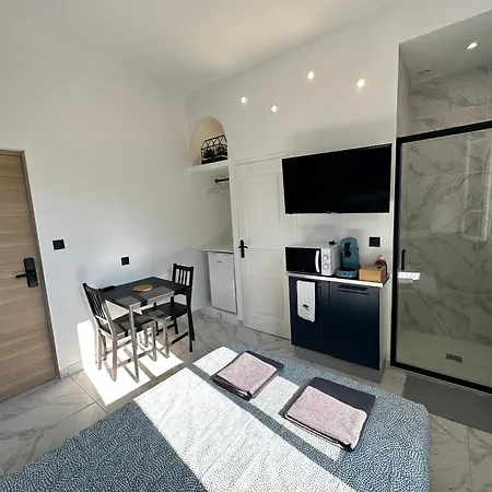 La Maison De Giulia アパート マントン